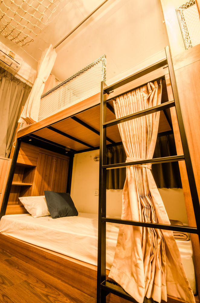 Pier 49 Hostel Bangkok Exterior foto